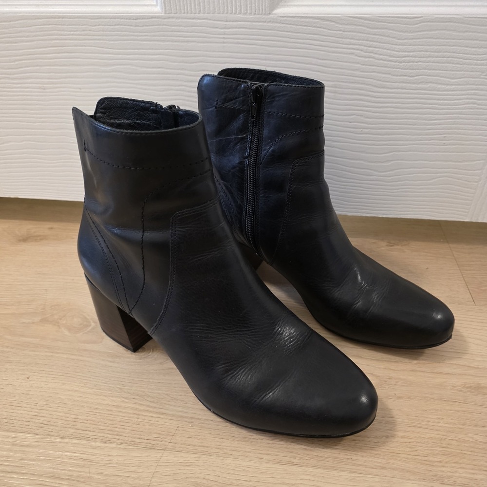 Corso Como Black Leather Block Heel Classic Modern‎ Ankle Boots Size 9.5M - Picture 2 of 11